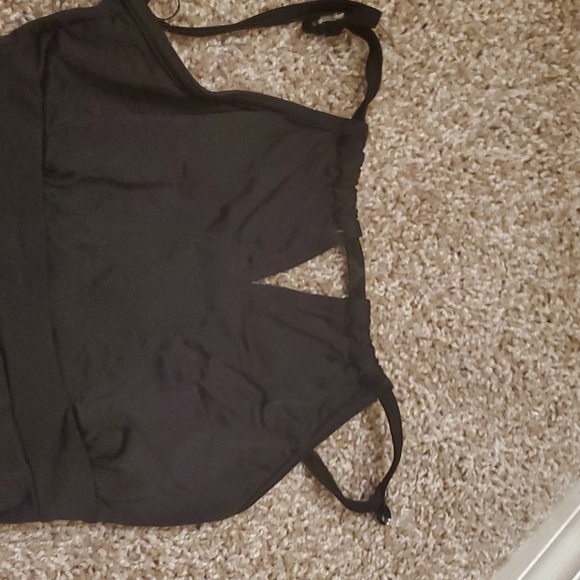 Extra small leotard/swimsuit with pattern detail - Picture 2 of 5